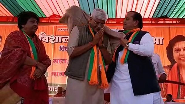 राज्य में पेपर लीक होने से युवाओं के भविष्य पर मंडरा रहा है खतरा- गजेंद्र सिंह