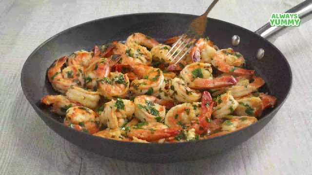 Quick & Easy! Delicious GARLIC BUTTER SHRIMP Recipe in 10 Minutes. Recipe by Always Yummy!