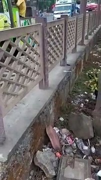 शाही नक्काशी वाला पार्क, यहां जालियां टूटी​, उखड़ गए खंभे हर्षवर्धन नगर में अनदेखी का ​शिकार हुआ पार्क, लाखों रुपए हुए थे खर्च