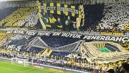 Fenerbahçe'den derbide koreografi şov! İşte 3 tribünde yer alan çarpıcı pankartlar