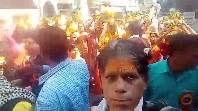video : कलश यात्रा से श्रीमद् भागवत कथा की शुरुआत