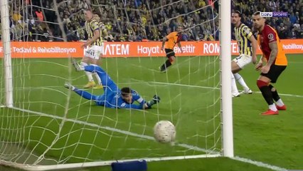 Super Lig : Galatasaray s'offre le derby d'Istanbul contre Fenerbahçe et s'affirme comme le favori au titre