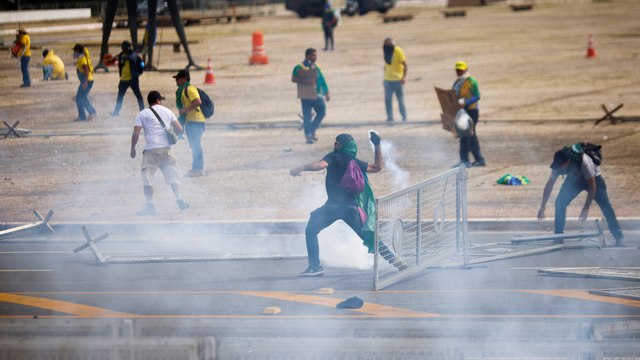 Ultraderechistas brasileños asaltan el Congreso justo cuando se cumplen dos años del asalto al Capitolio en Estados Unidos