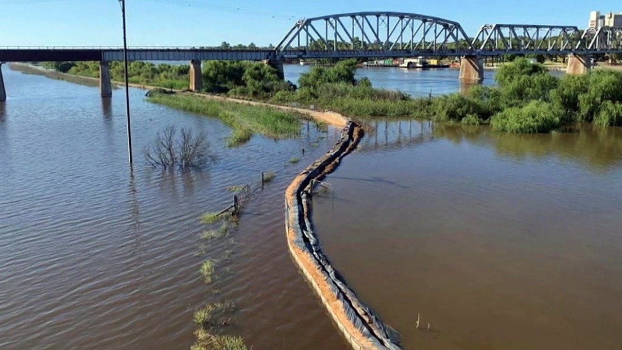 More farmland and properties to be inundated as River Murray floodwaters rise