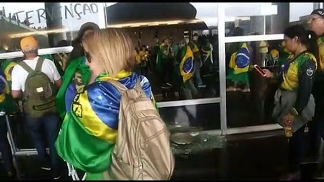 Líderes mundiais condenam ataques de extremistas em Brasília