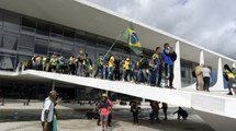 Unos 150 bolsonaristas detenidos tras invasión de sedes de los tres poderes en Brasil