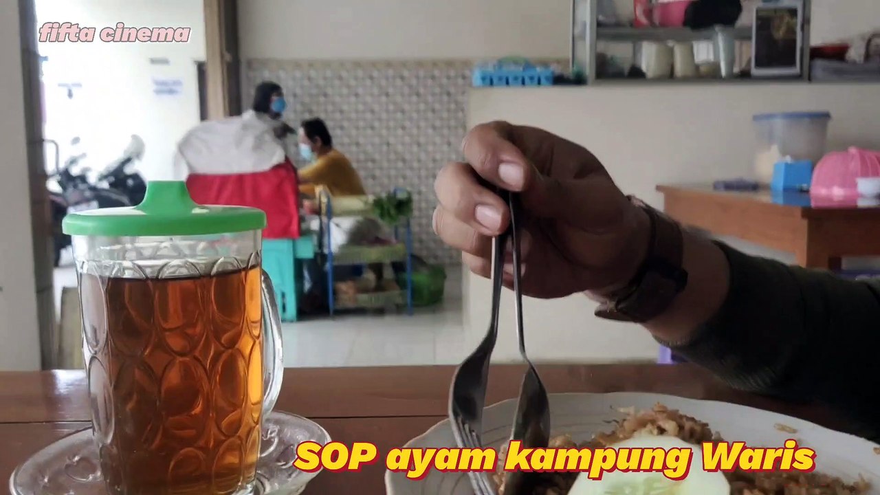 TRAVELING AND MAKAN DI WARUNG MIE DAN SOP AYAM WARIS KEDIRI
