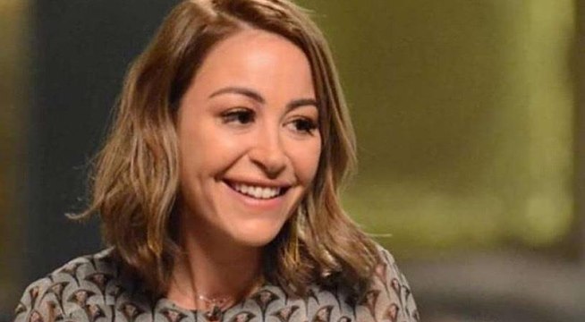 حبس منة شلبي سنة مع الشغل وغرامة ١٠ ألاف جنيه مع إيقاف التنفيذ والفنانة تتغيب عن الجلسة