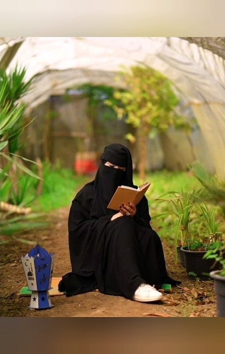 خلفيات منقبات للواتس بجودة عالية 2023