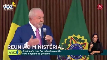 Em primeira reunião ministerial, Lula diz que “quem fizer errado será convidado a deixar o governo”