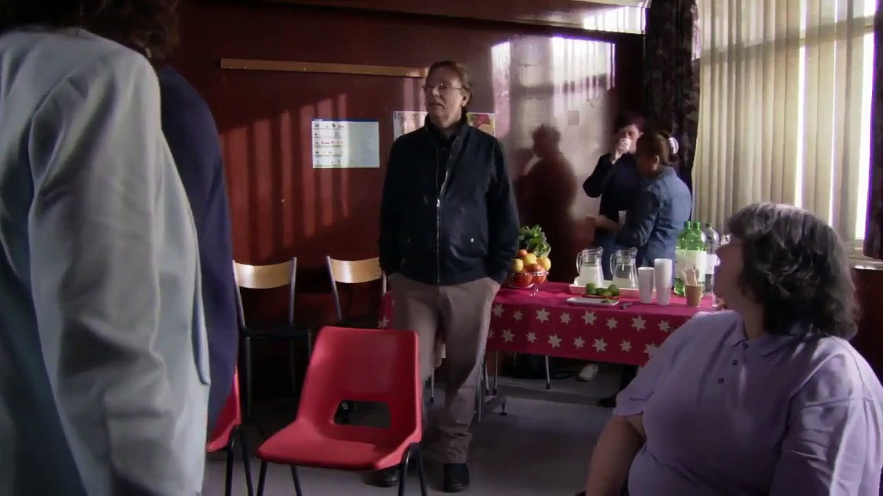 EastEnders - Se33 - Ep77 - Tuesday 16th May 2017 HD Watch