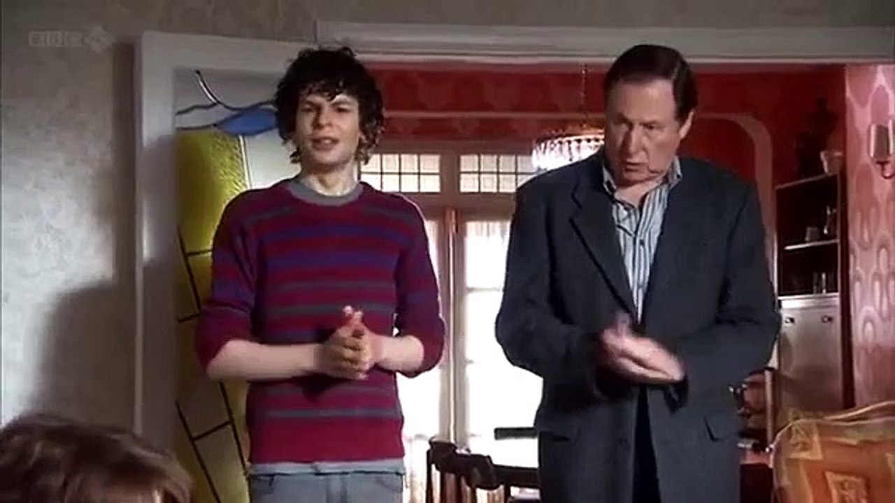 Grandma's House - Se2 - Ep04 HD Watch