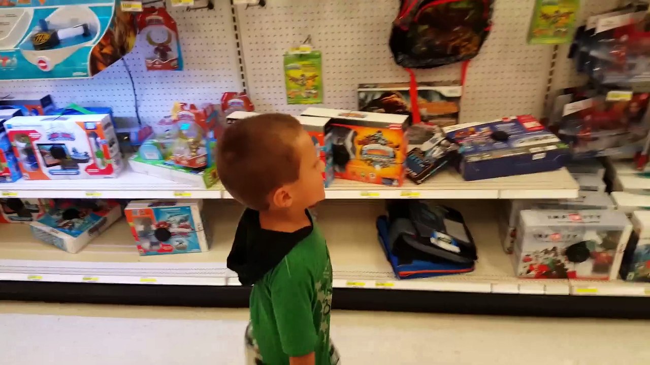 Disney Infinity 3.0 HUNTING #1- Looking 4 More w_ Mom & Chase (FGTEEV INSIDE OUT_STAR WARS SHOPPING)