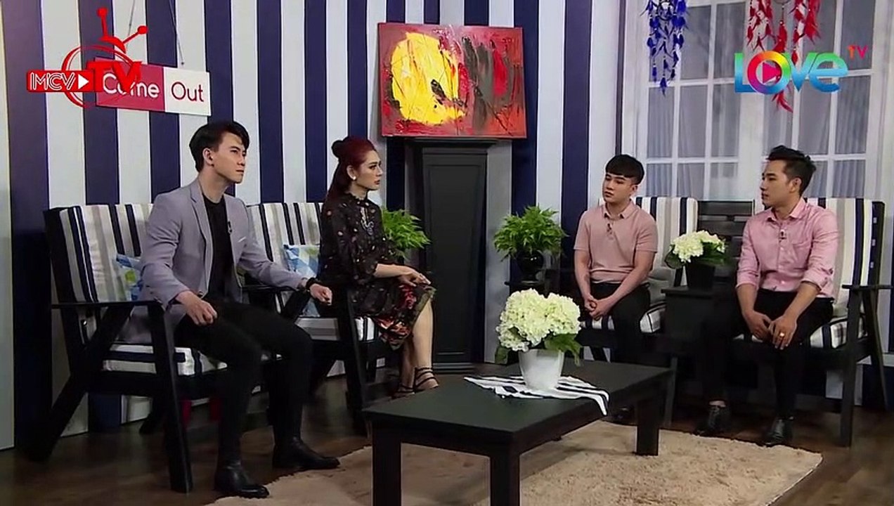 Lâm Khánh Chi khóc nức nở với chàng gay bị mẹ TRA TẤN DÃ MAN cả dòng họ xem như ĐÃ CHẾT