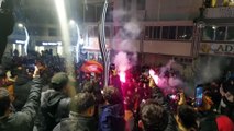 Van'da Galatasaray taraftarları derbi maçın ardından büyük sevinç yaşadı