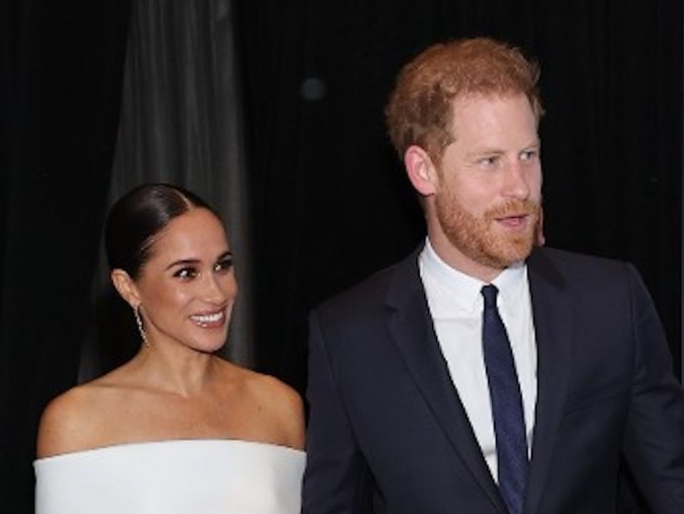 Trotz Kritik am Königshaus: Darum behalten Harry und Meghan ihre Titel
