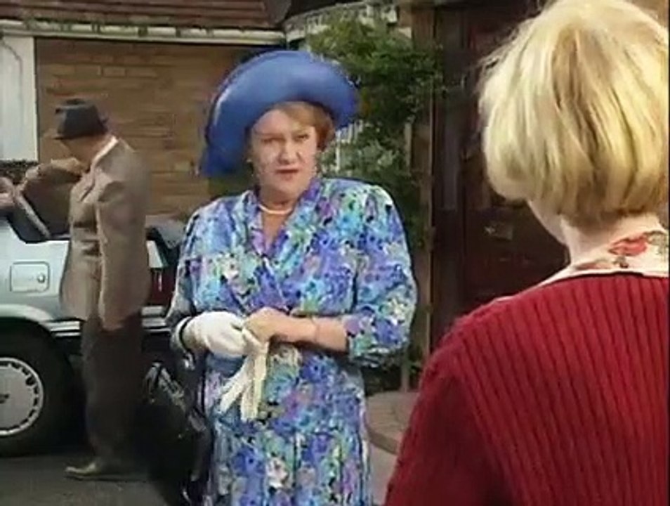 Keeping Up Appearances - Se1 - Ep03 HD Watch