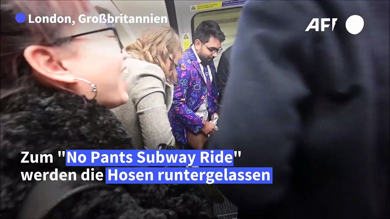 No-pants-subway-ride in london