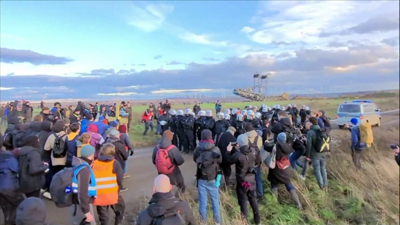 Aktivisten versammeln sich zu Protestaktionen in Lützerath