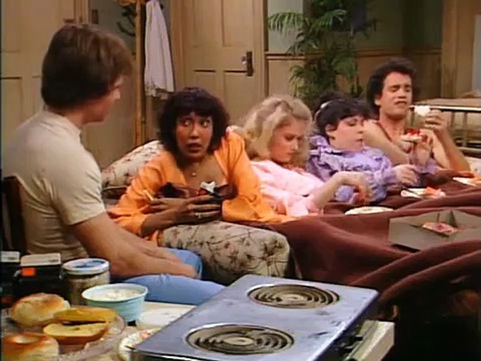 Bosom Buddies - Se2 - Ep13 HD Watch