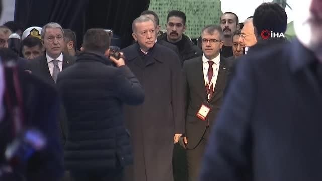 Cumhurbaşkanı Erdoğan: Birilerinin ona buna satıldı diyerek iftiralarına neden olan Arifiye bakım fabrikası ordumuzun ihtiyaçlarını karşılamayı...