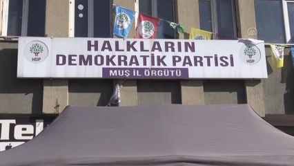 Muşlu aileler çocukları için HDP önündeki eylemlerini sürdürdü