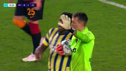 Galatasaray Dominates Fenerbahçe with 3-0 Victory ⚽
