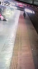 सूरत स्टेशन से बच्ची का अपहरण करने वाली आरोपी महिला दीवार कूदकर फरार हुई