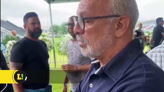 Júnior fala sobre o legado do amigo, Roberto Dinamite, em São Januário