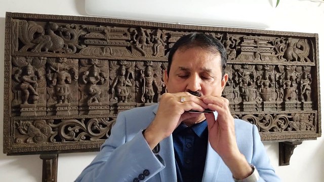 Daiya Yeh Main Kahan Phasi - Film Carvaan 1971 on Harmonica Live Performance by Mukund Kamdar