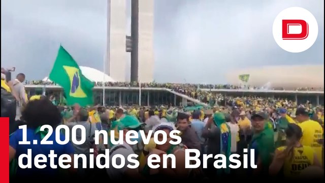 Al menos 1.200 detenidos en el desmantelamiento del campamento bolsonarista