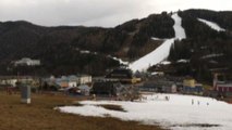Poca neve sulle Alpi austriache, impianti sciistici in difficoltà