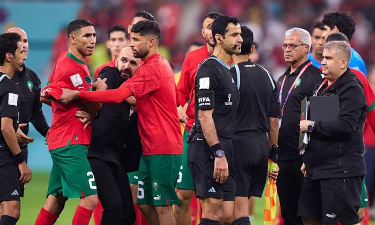 الفيفا يرفض تصوير كواليس لقاء حيمي ورئيس الفيفا