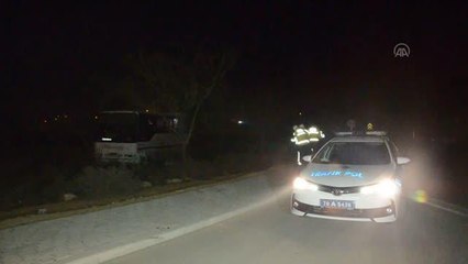 Yoldan çıkan işçi midibüsündeki 7 kişi yaralandı