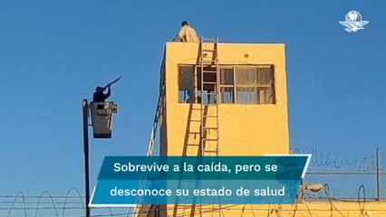 Reo se lanza desde una torre de vigilancia del Cereso de Agua Prieta, en Sonora