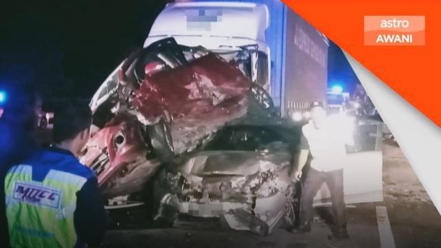 Kemalangan | 8 cedera, 7 selamat dalam nahas 9 kenderaan