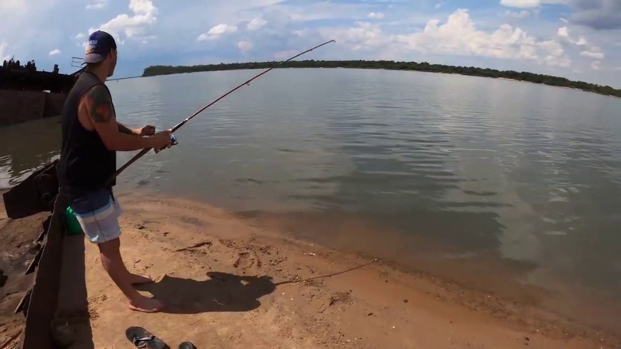 Pesca de Bogas en el Rio Uruguay, Pescando con Caña y Masa en los Barcos de Cemento San José