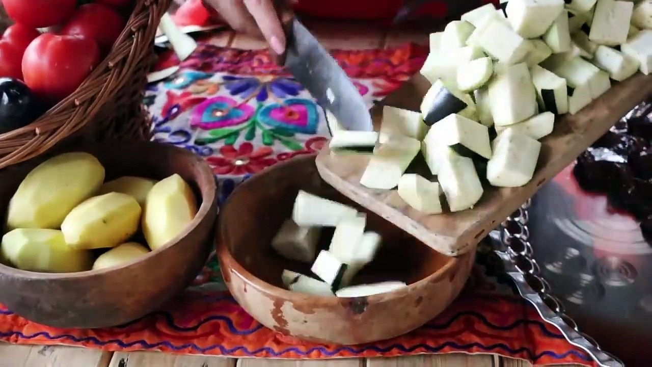 Cooking calf liver with milk and vegetables in the village!
