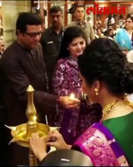 म्हणून शर्मिला ठाकरेंनी रितेश - जेनेलियासाठी पूर्ण थिएटरच बूक केलं