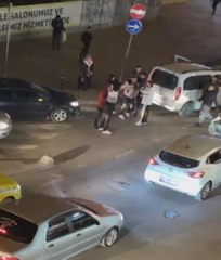 ARNAVUTKÖY'DE TRAFİKTE KAVGA