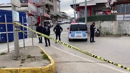 Şüpheli çanta trafiği durdurdu