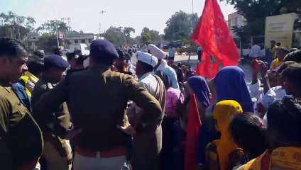 Adivasi Dalit Sangathan protested on the road