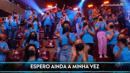 Zeca Pagodinho canta "Deixa a Vida Me Levar" e levanta auditório 10/01/2023 07:45:18