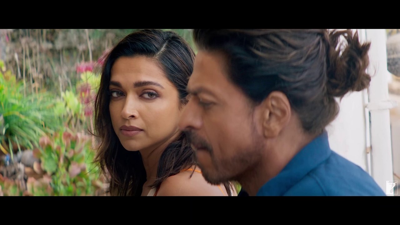 Pathaan | Official Trailer | Shah Rukh Khan | Deepika Padukone | John Abraham | Siddharth Anand