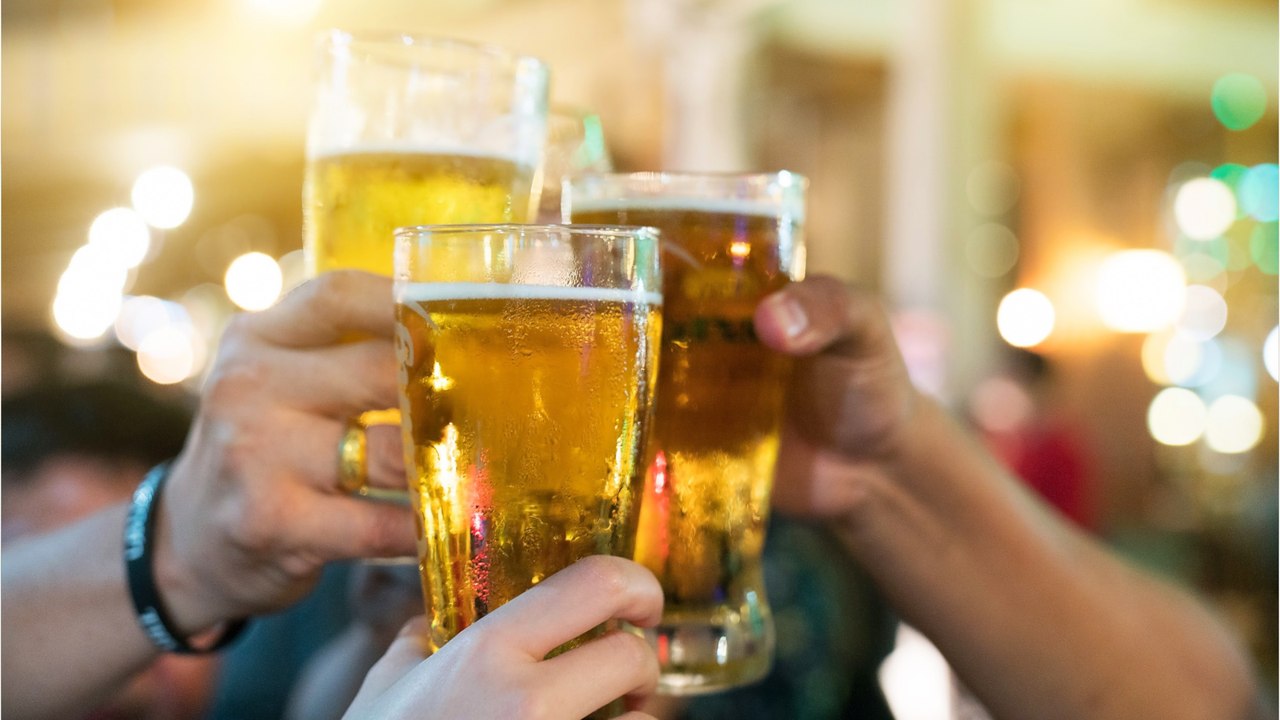 Kalorienbombe? So viele Kalorien hat ein Bier wirklich