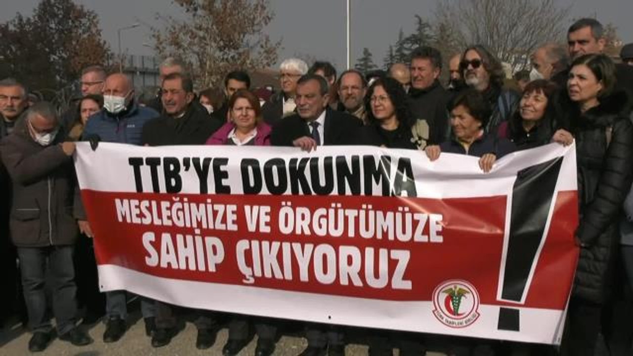 Ttb Genel Sekreteri Vedat Bulut: "Ttb Merkez Konseyi Tüm Baskılara Rağmen Bilimsel Doğruları Savunmaya Devam Edecektir"