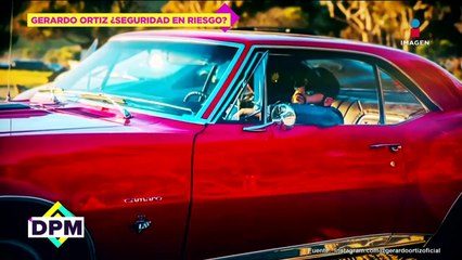 Gerardo Ortiz sin miedo a mostrar sus lujosos autos y pertenencias