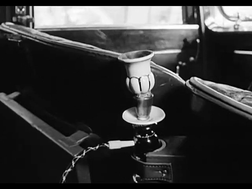 Graf Yoster gibt sich die Ehre  S01E01 - Die Kunst und wie man sie macht