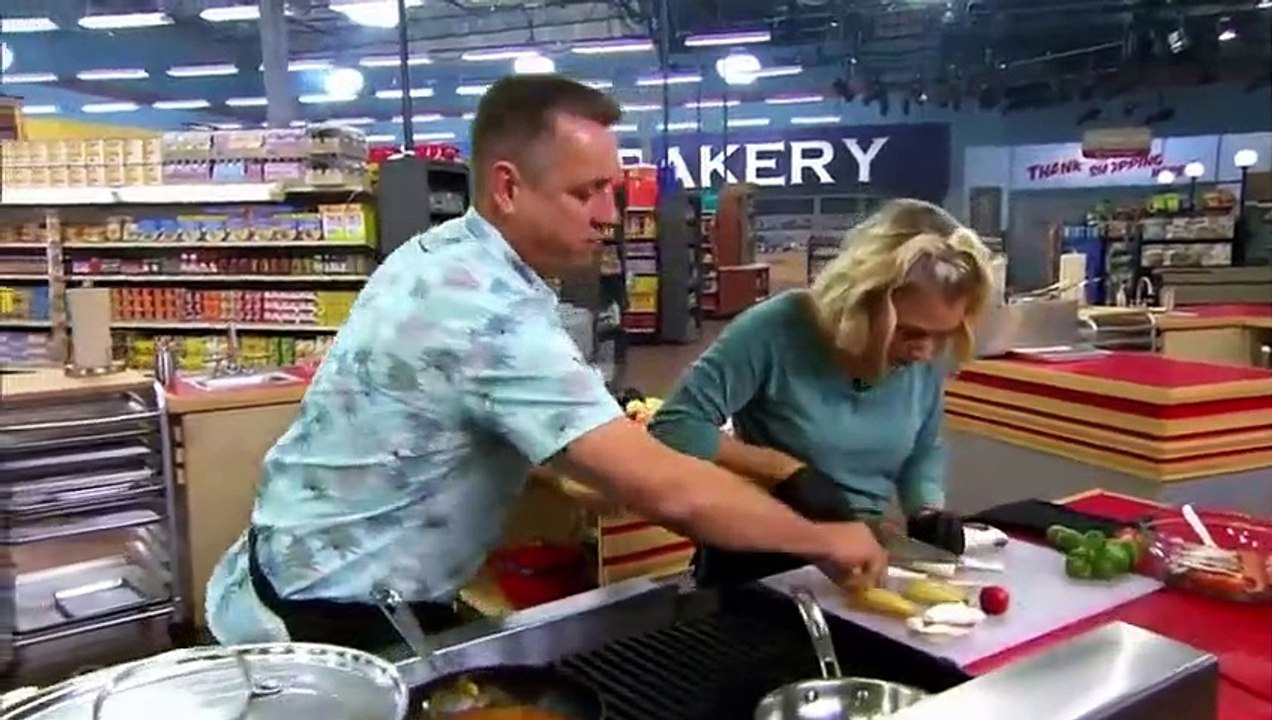 Guys Grocery Games - Se23 - Ep03 - Married With Kitchen HD Watch