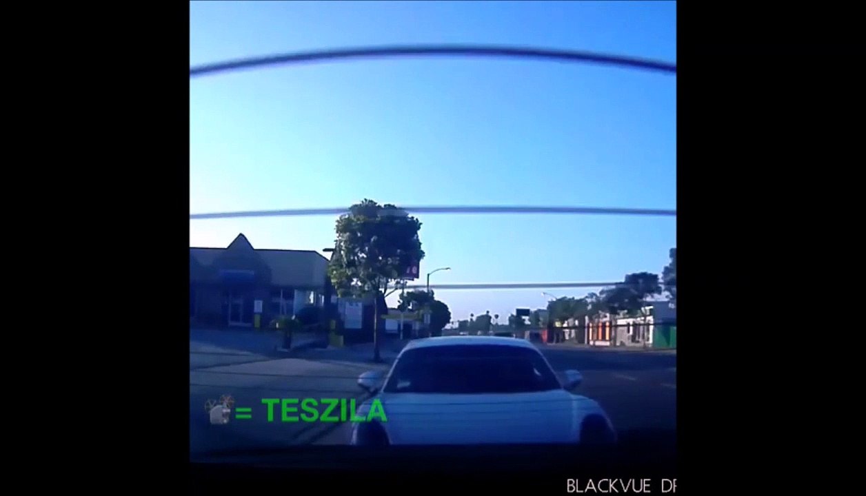 Tesla VS Porsche... La porsche ne  peut pas lutter